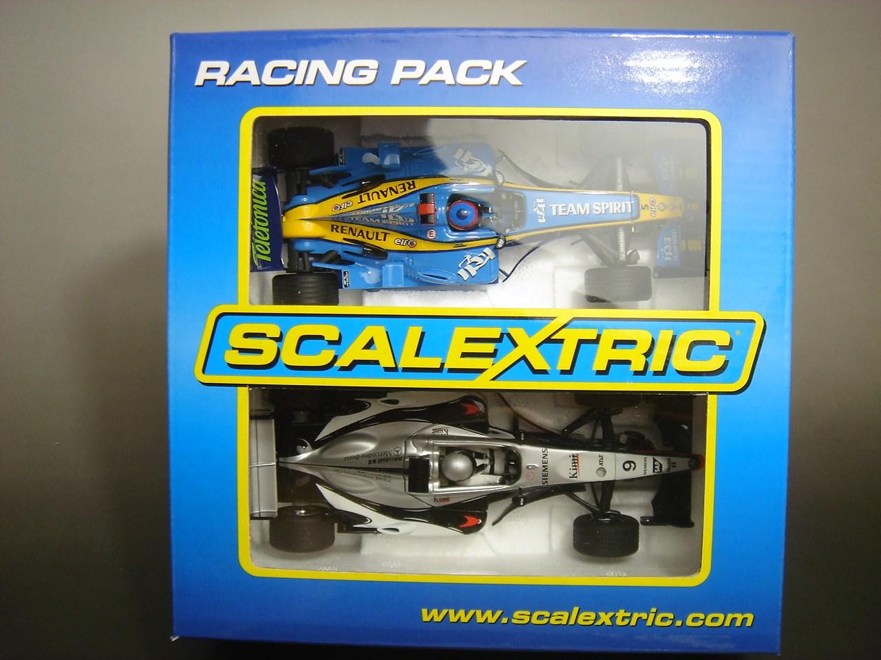 画像1: 【20%OFF】Racing Pack Formula One x 2 Cars[Renault F1 R25 & McLaren F1] 【ルノーＦ１Ｒ２５ フェルナンド アロンソ2005年Ｆ1ワールドチャンピオン車輛＆マクラーレンＦ１　キミ ライコネン】